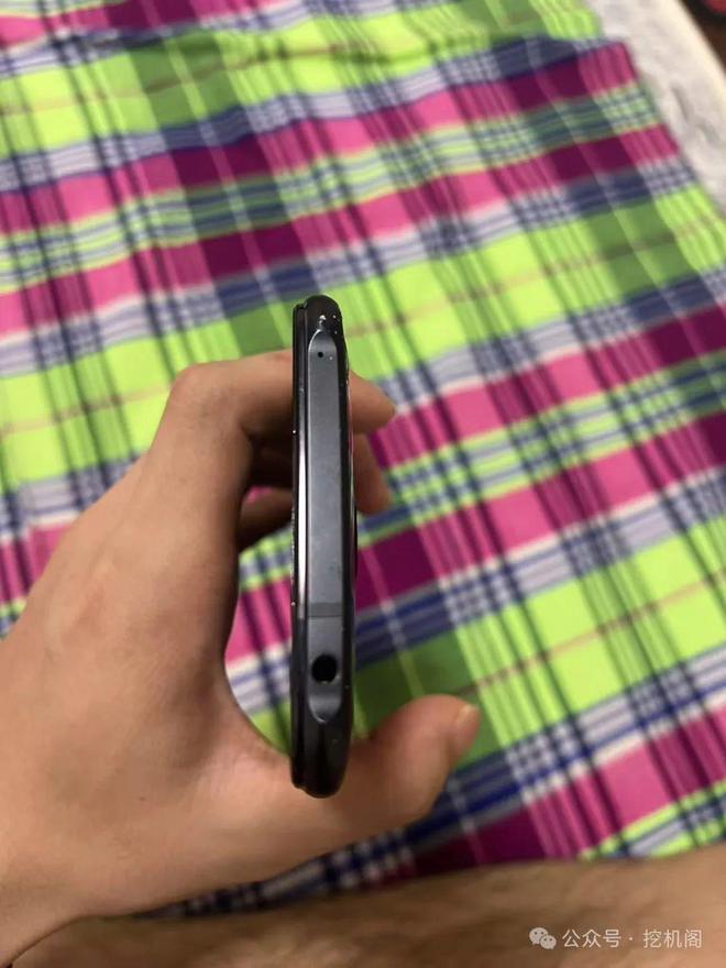 +165Hz屏！红魔7游戏机依然强悍PP电子游戏450元=骁龙8Gen1(图2)