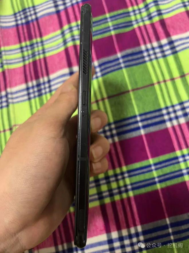 +165Hz屏！红魔7游戏机依然强悍PP电子游戏450元=骁龙8Gen1(图7)